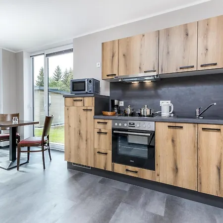 Lakeside Bungalow, Cleaning Included Hallschlag